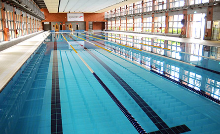 室內50公尺標準游泳池，6個水道、水深140公分